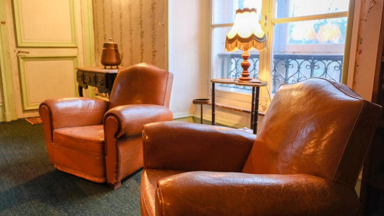 Private Castle With Park - Chateau Guillermo La Moncelle エクステリア 写真