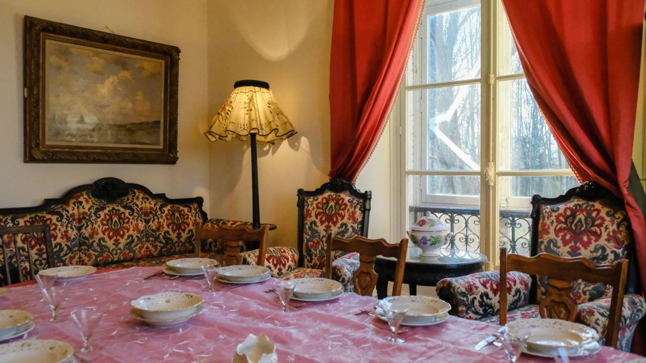 Private Castle With Park - Chateau Guillermo La Moncelle エクステリア 写真
